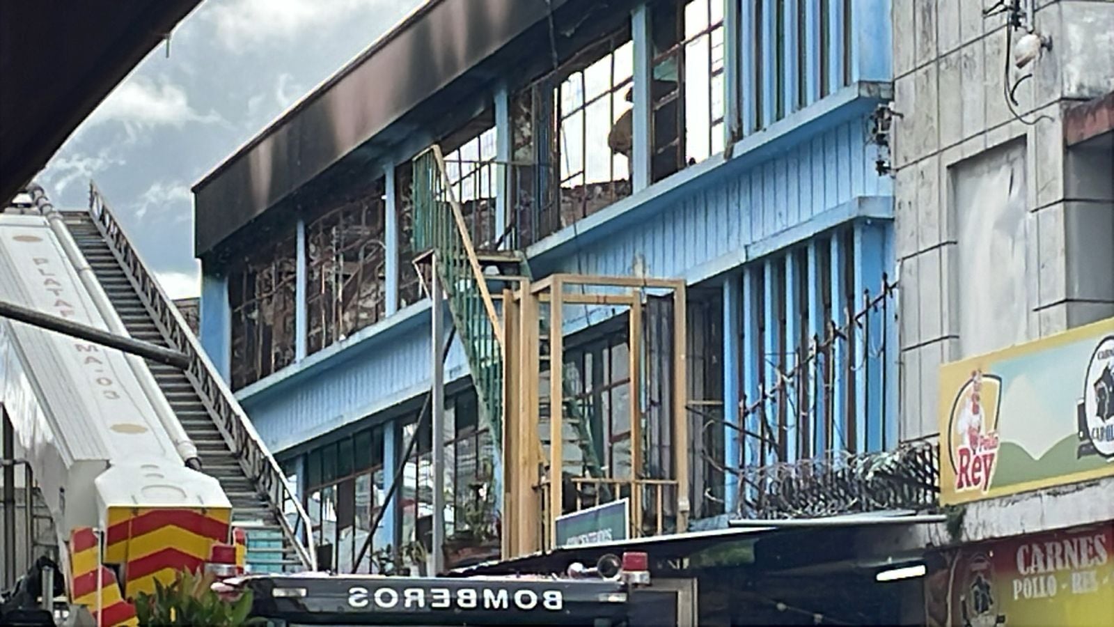 Incendio hotel en San José