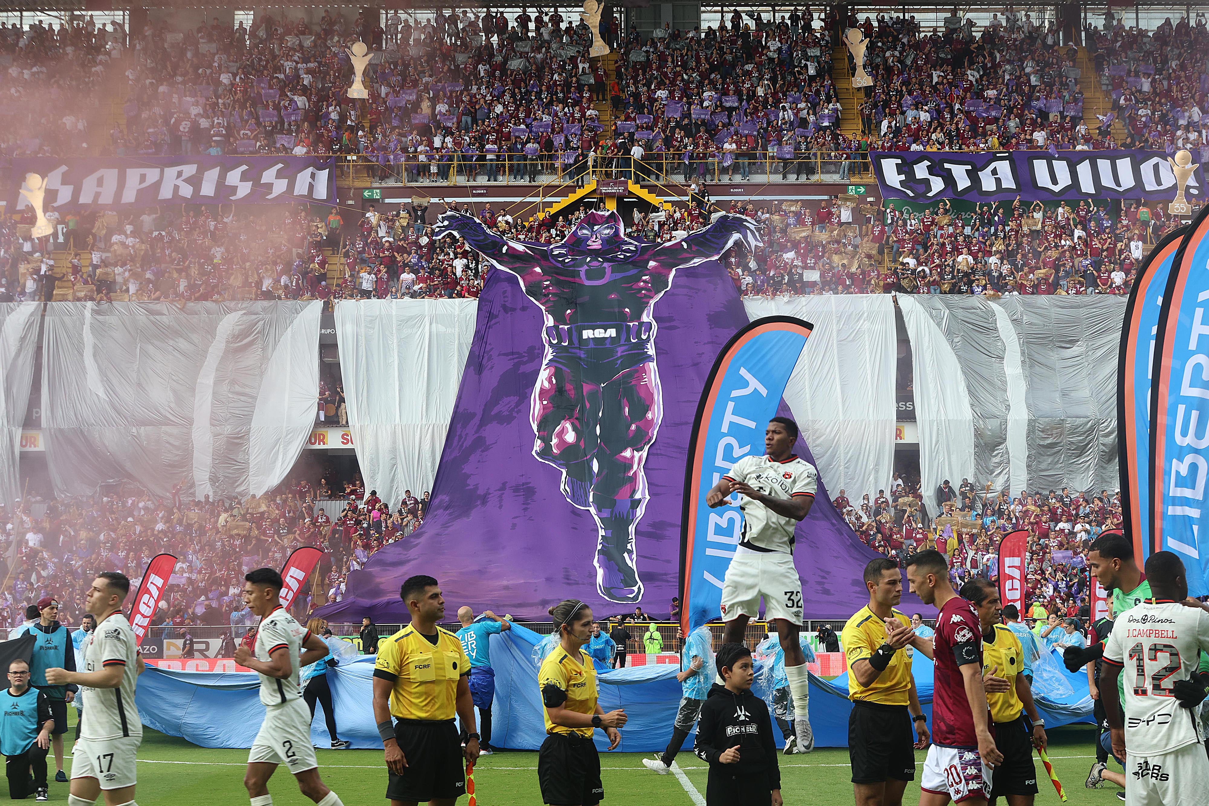 400026/05/2024 Estadio Ricardo Saprissa, Tibás. El Deportivo Saprissa recibió a la Liga Deportiva Alajuelense, en el partido de vuelta de la Final de la Segunda Fase del Torneo de Clausura de la Copa Promérica 2024. Foto: Rafael Pacheco Granados