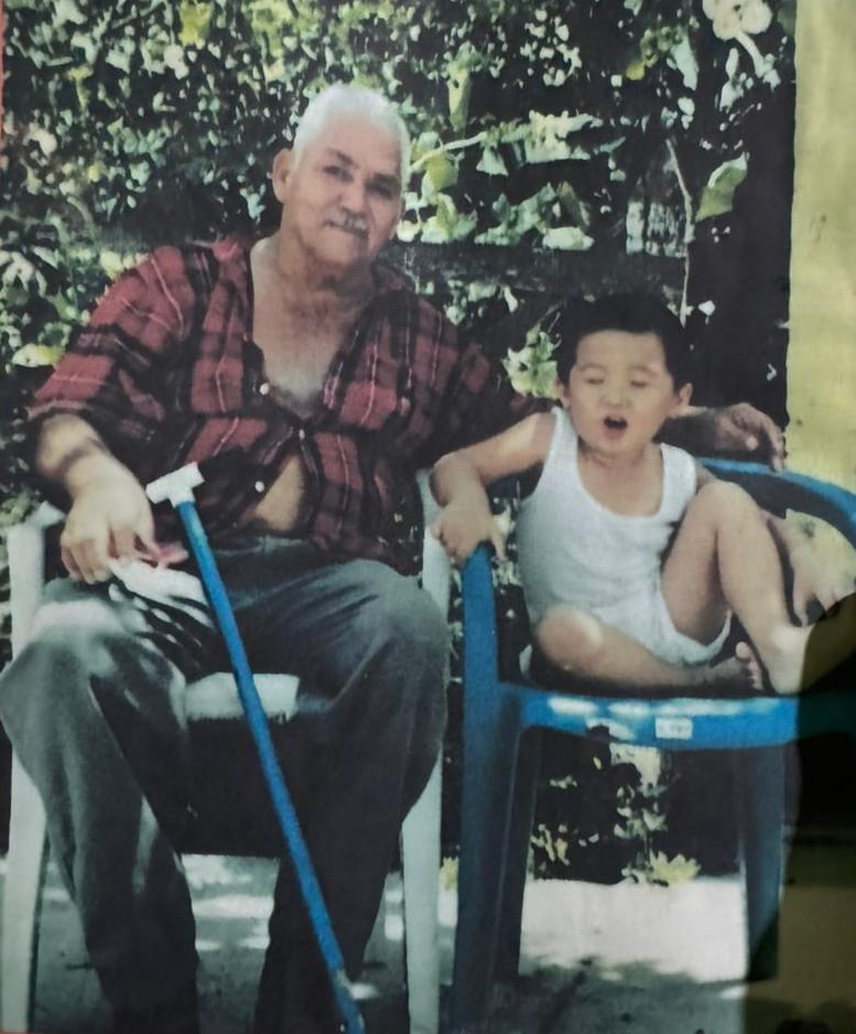 Es Carlos Zhou Zheng, ingeniero en sistemas criado en San Miguel de Liberia, Guanacaste, quien está detrás de uno de los proyectos de videojuegos nacionales más curiosos y prometedores de los últimos años. El juego se llama "Don Memo".