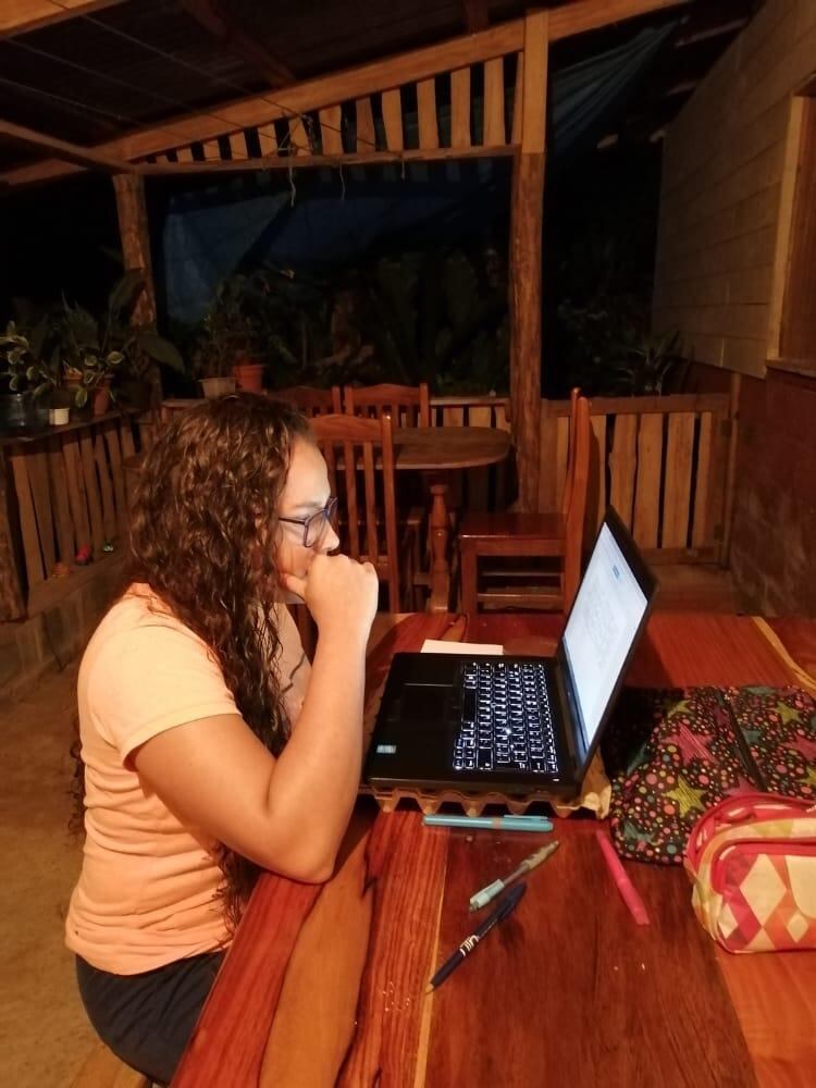 Yanory Salazar Arce, una puriscaleña que se siente muy orgullosa de coger café.