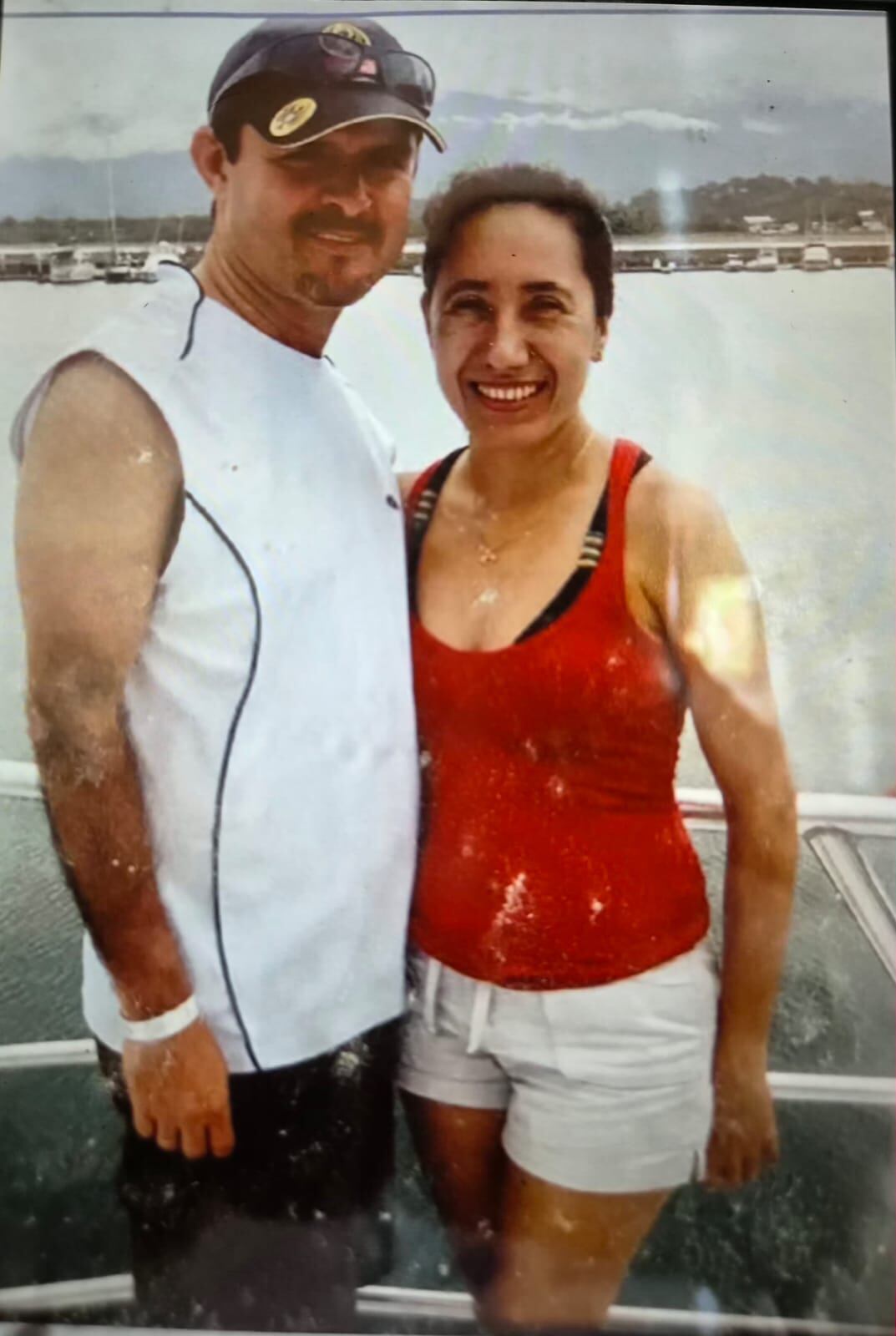 Alberto Elizondo Méndez junto a su esposa Nícida Arguedas Gutiérrez, esta fue la última foto que se tomaron juntos en el paseo que hicieron en Quepos. Foto: Alberto Elizondo para La Teja