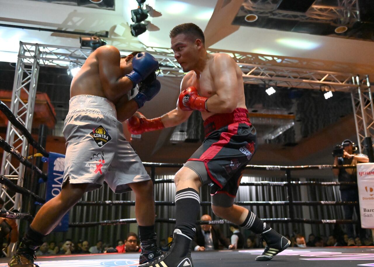 Eduardo Viyo Sánchez contra Santiago Lemus, boxeo