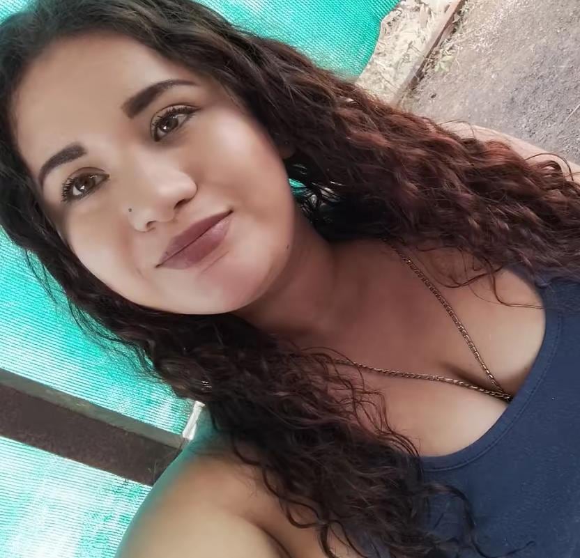 Karen Tatiana Segura Solano, de 30 años, falleció junto a su padrastro Jorge Luis Centeno Guevara, en un vuelco de un carro en San Pedro de Pérez Zeledón. Foto: Juan Gabriel Castro Solano para La Teja