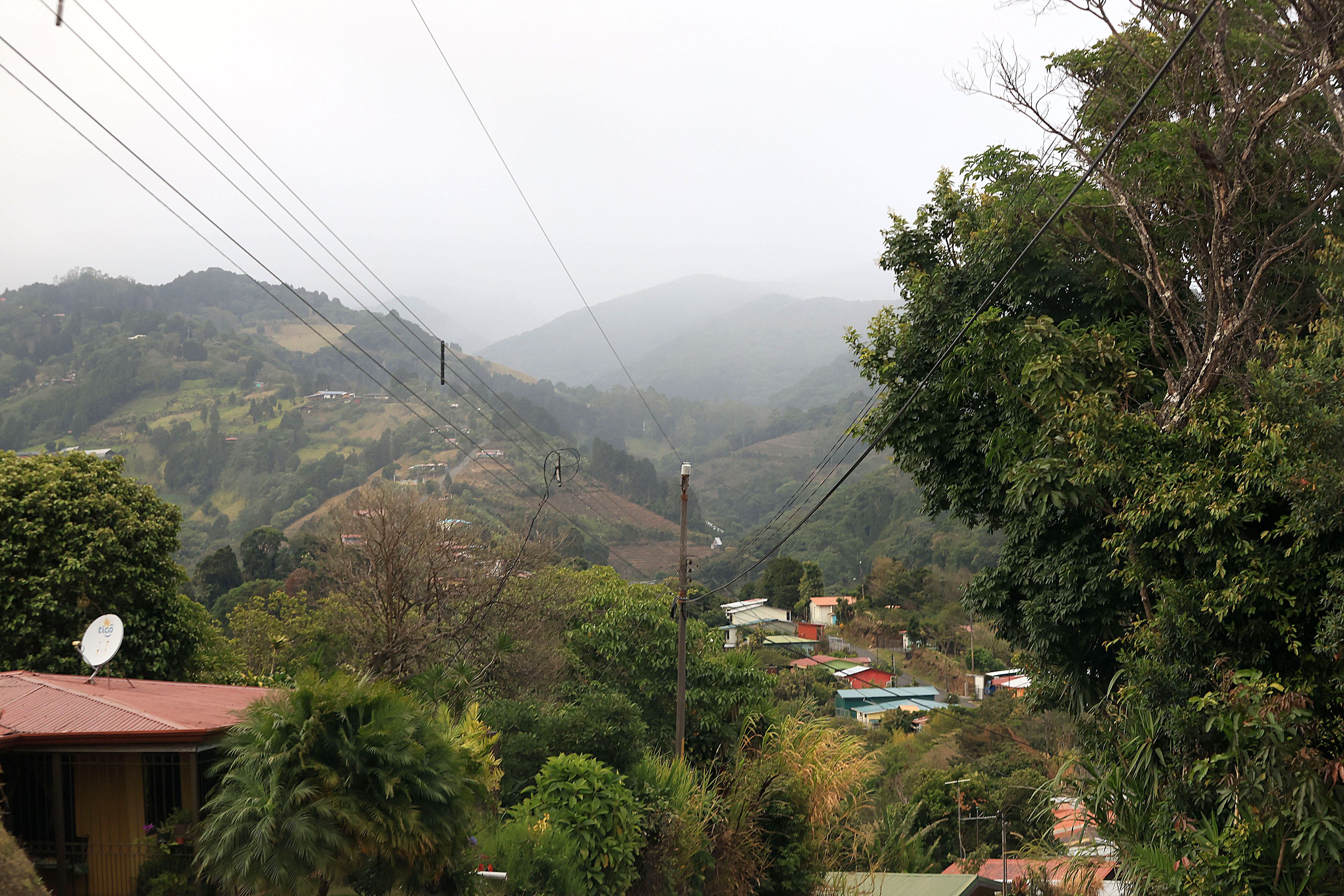 Sarchí, afectación por erupción de volcán Poas