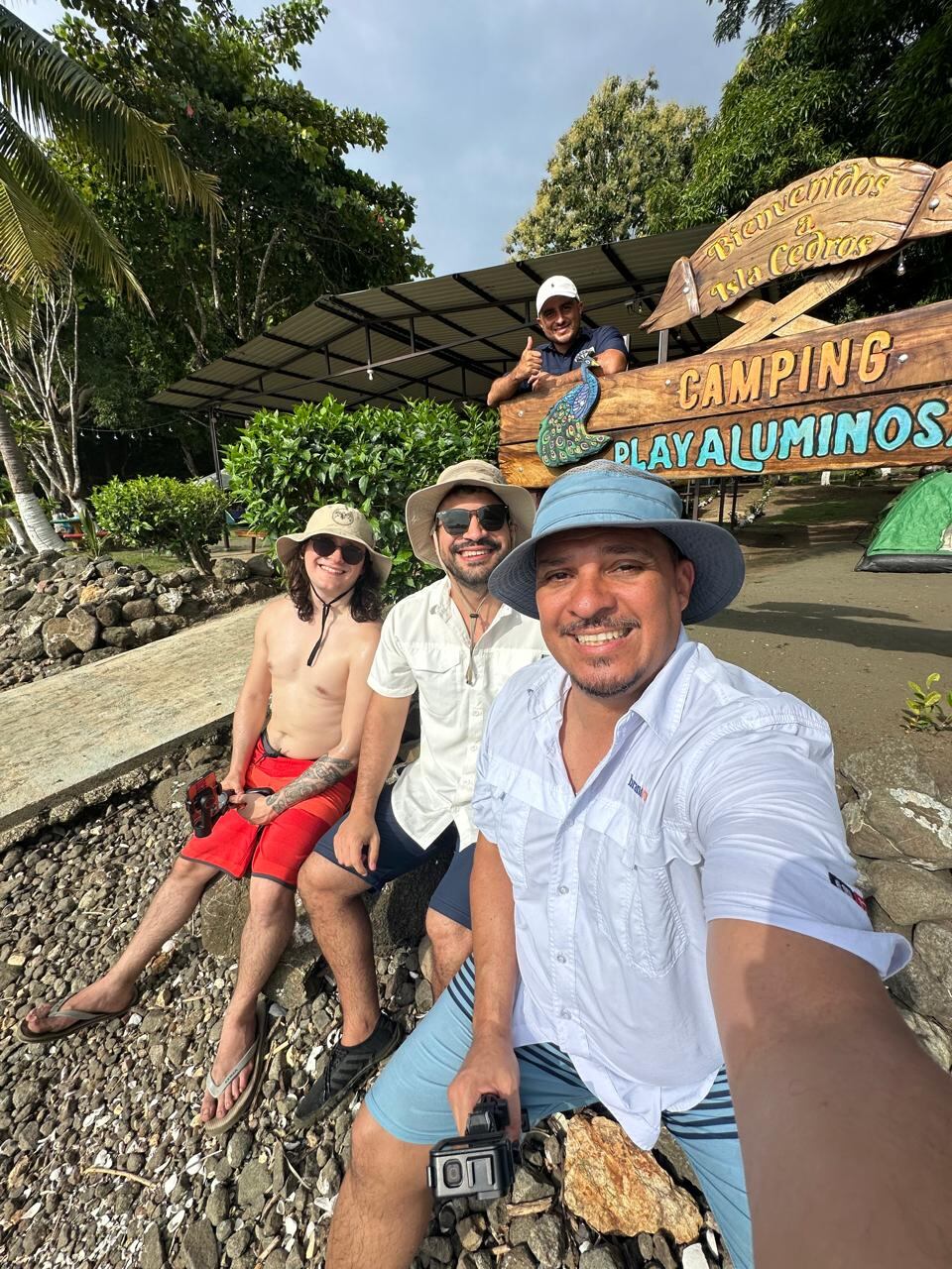 Para el equipo de Conociendo a mi país, viajar no fue solo encender la cámara y grabar. Es sudar, ensuciarse, enfrentarse a la naturaleza y, de paso, disfrutar como chiquillos en vacaciones.