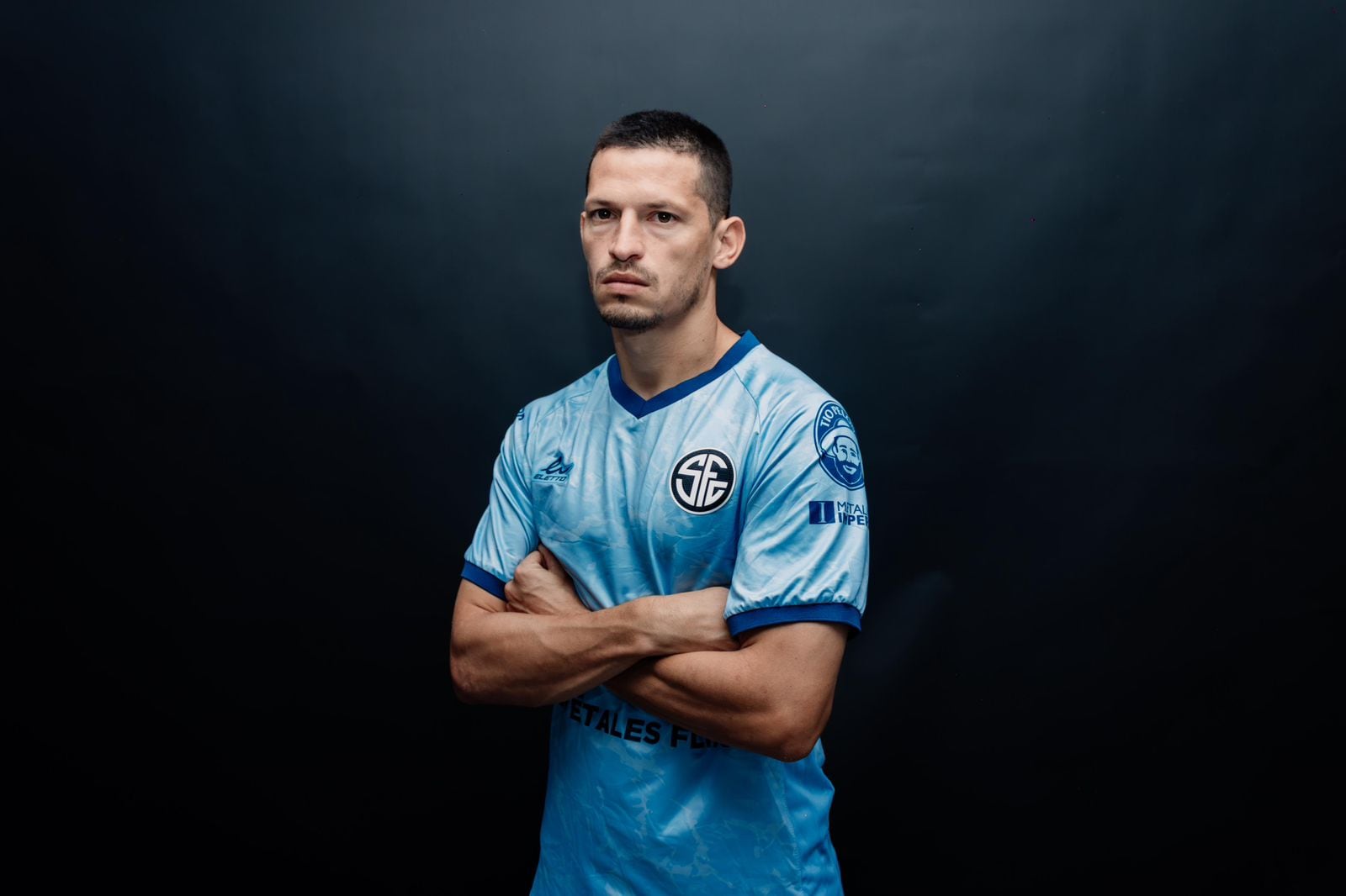 Daniel Colindres jugará con Sporting en el Apertura 2026.