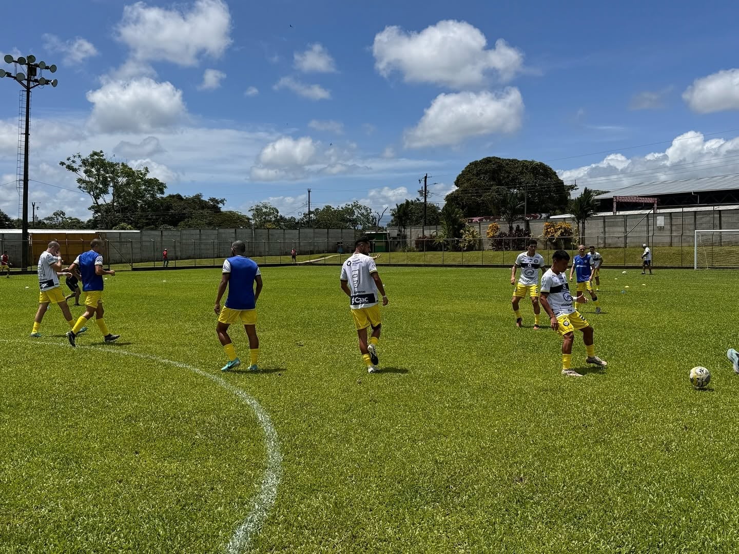 San Carlos FC, equipo que jugaba en el estadio de Pital en la temporada 2024 - 2025 de la Liga de Ascenso, fue sancionado por 10 años fuera del fútbol.