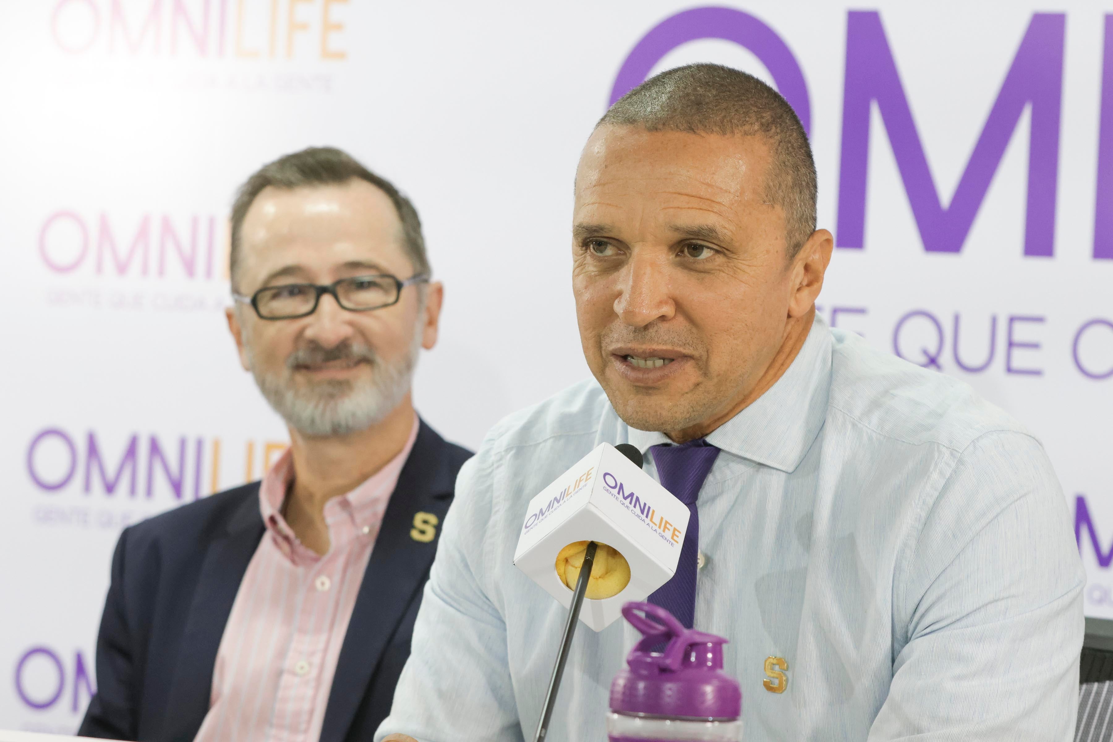 Saprissa presenta a sus nuevos jugadores panameños