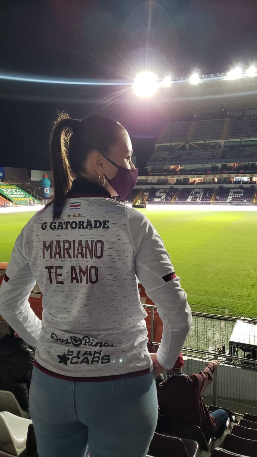 Brenda Castro, aficionada de Saprissa