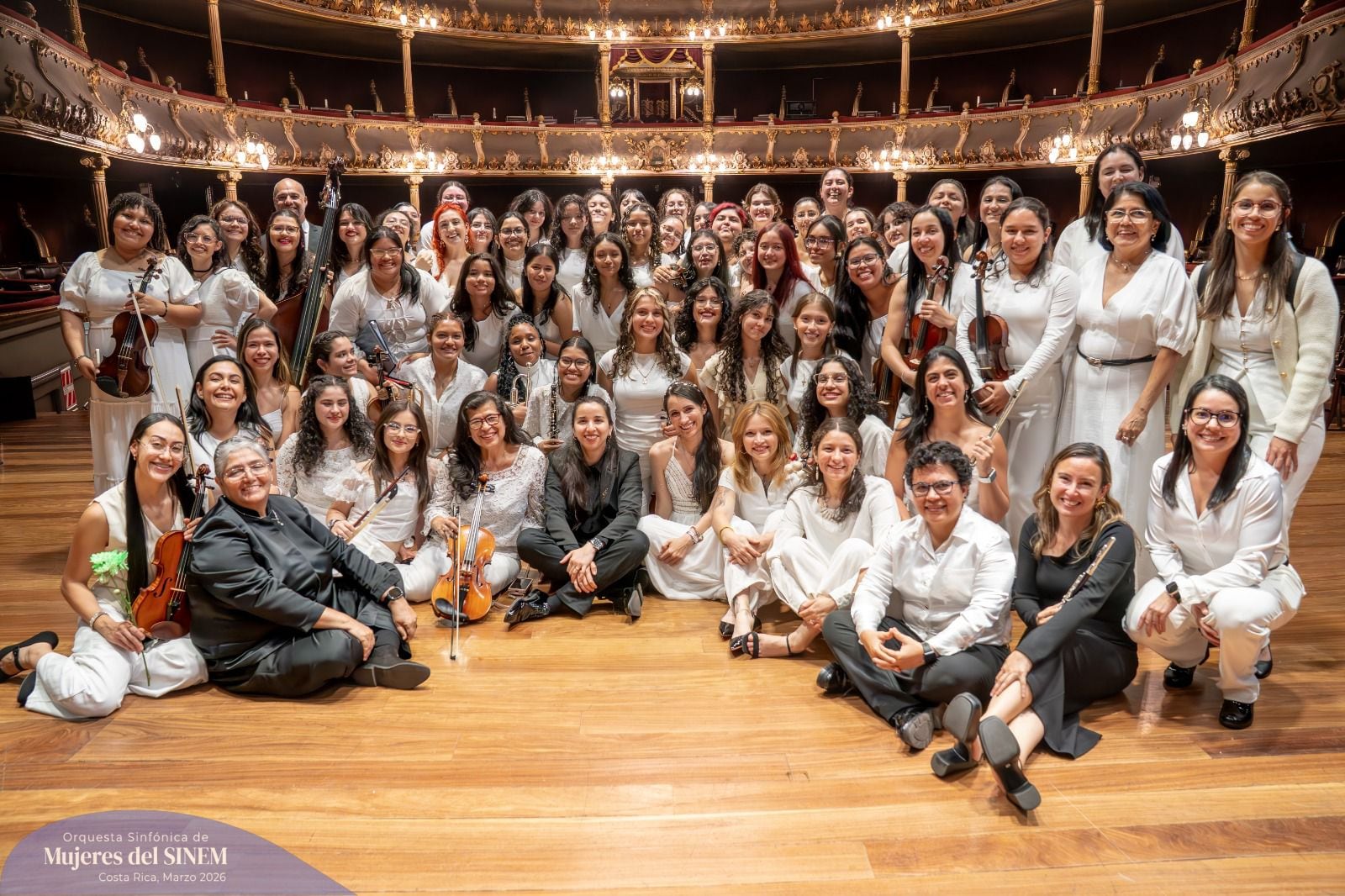 En Río Jiménez de Guácimo, en Limón, una joven, Betsabeth Morán Delgado, tiene apenas 16 años, pero cuando habla de instrumentos, partituras y escenarios lo hace con la seguridad de quien encontró muy temprano el amor de su vida.
