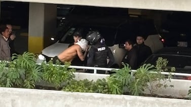 Foto que circula en redes sociales muestra aparente salida nocturna de Alejandro Bran con otro futbolista de Liga Deportiva Alajuelense