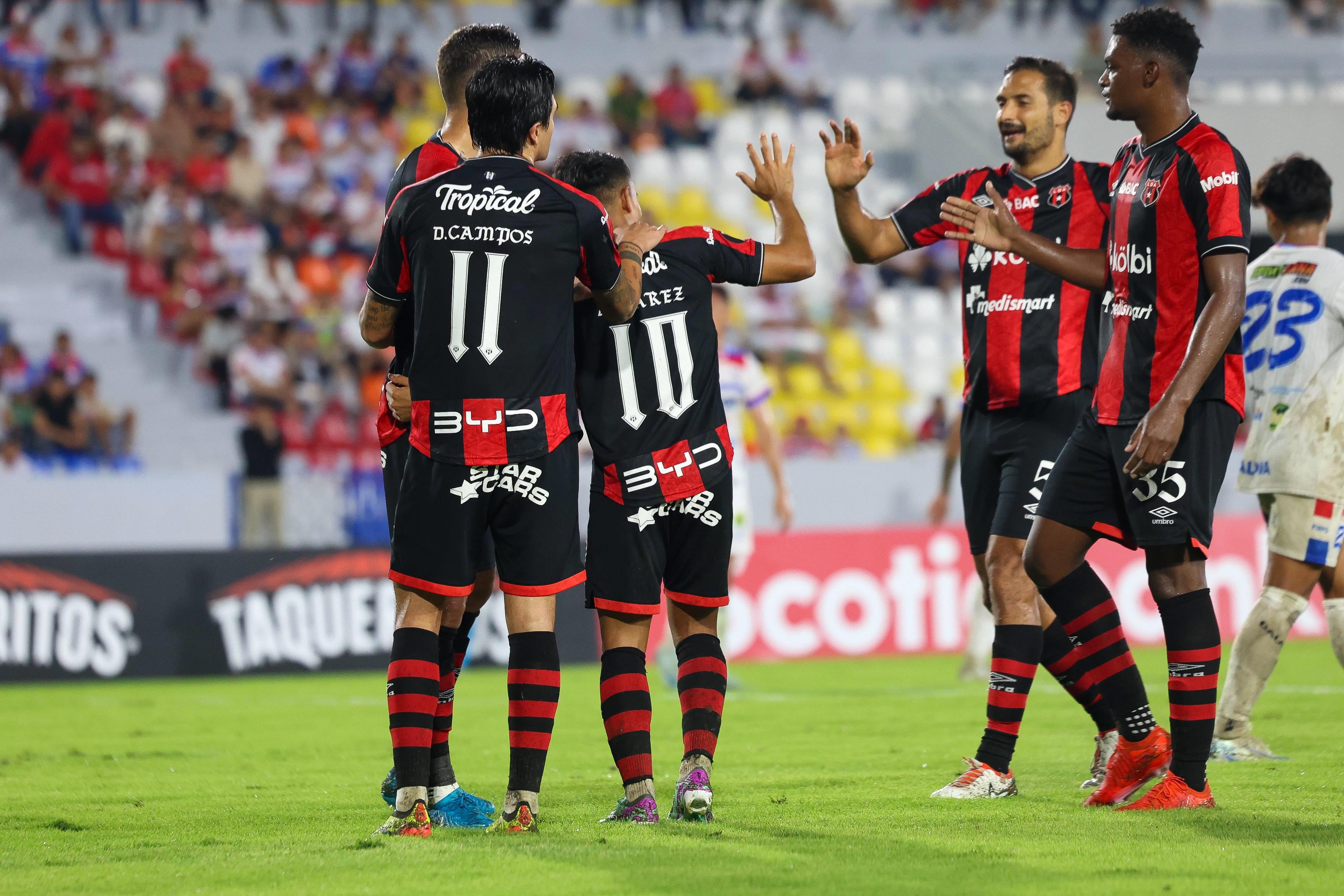 Alajuelense vs Luis Ángel Firpo. Foto: Prensa LDA