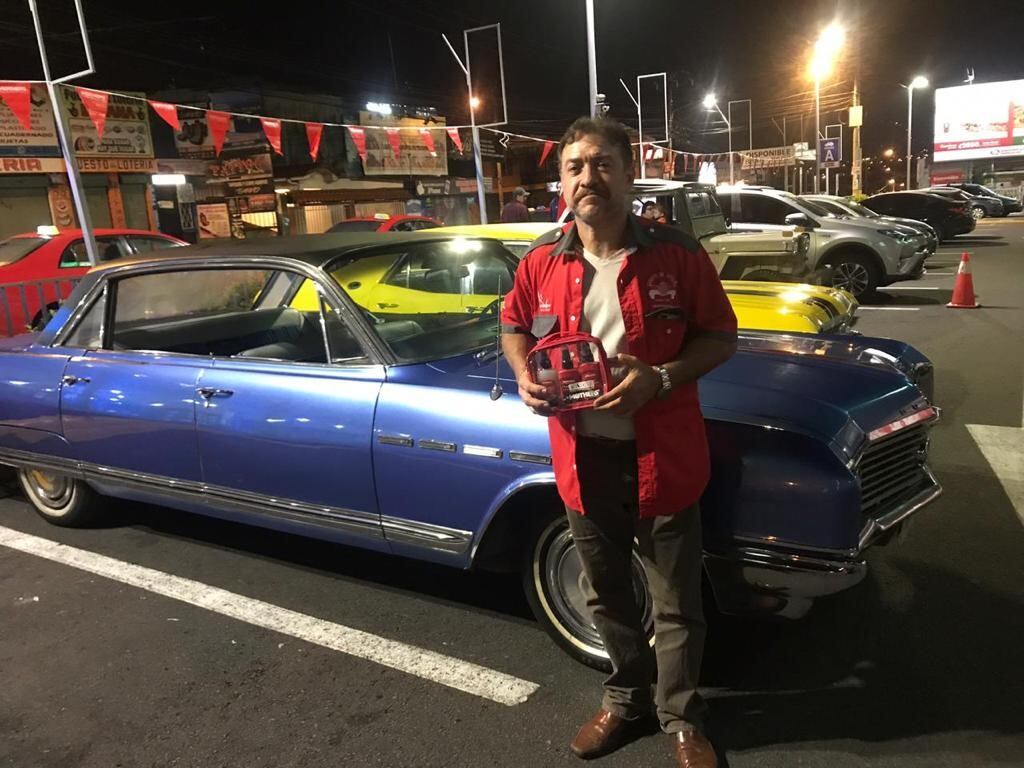 Wallace Cover y su chuzo. Cortesía.