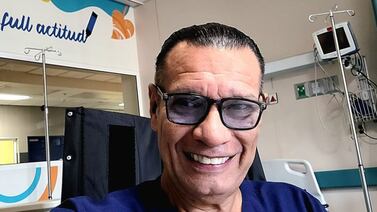 Músico Luis Jákamo fue operado debido a las heridas que sufrió tras ser atropellado