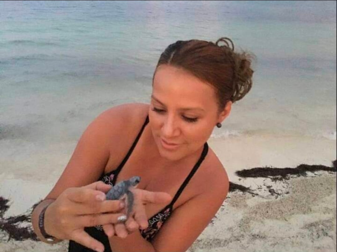 Historia de Veloz, la tortuga de agua dulce que “resucitó”, conquistó a un niño con autismo y cambió la vida de una familia costarricense en Estados Unidos. Blanca Madrigal, tica en Nueva Jersey, nos la cuenta.