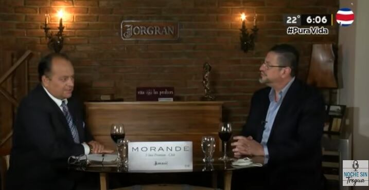 El politólogo, Claudio Alpízar, asegura que el presidente Rodrigo Chaves “es como los calamares, solo en aguas sucias sabe nadar”.