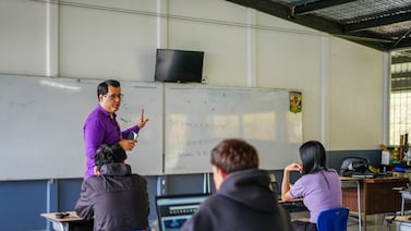 Huracán Melissa obliga al cierre de centros educativos en estas regiones del país
