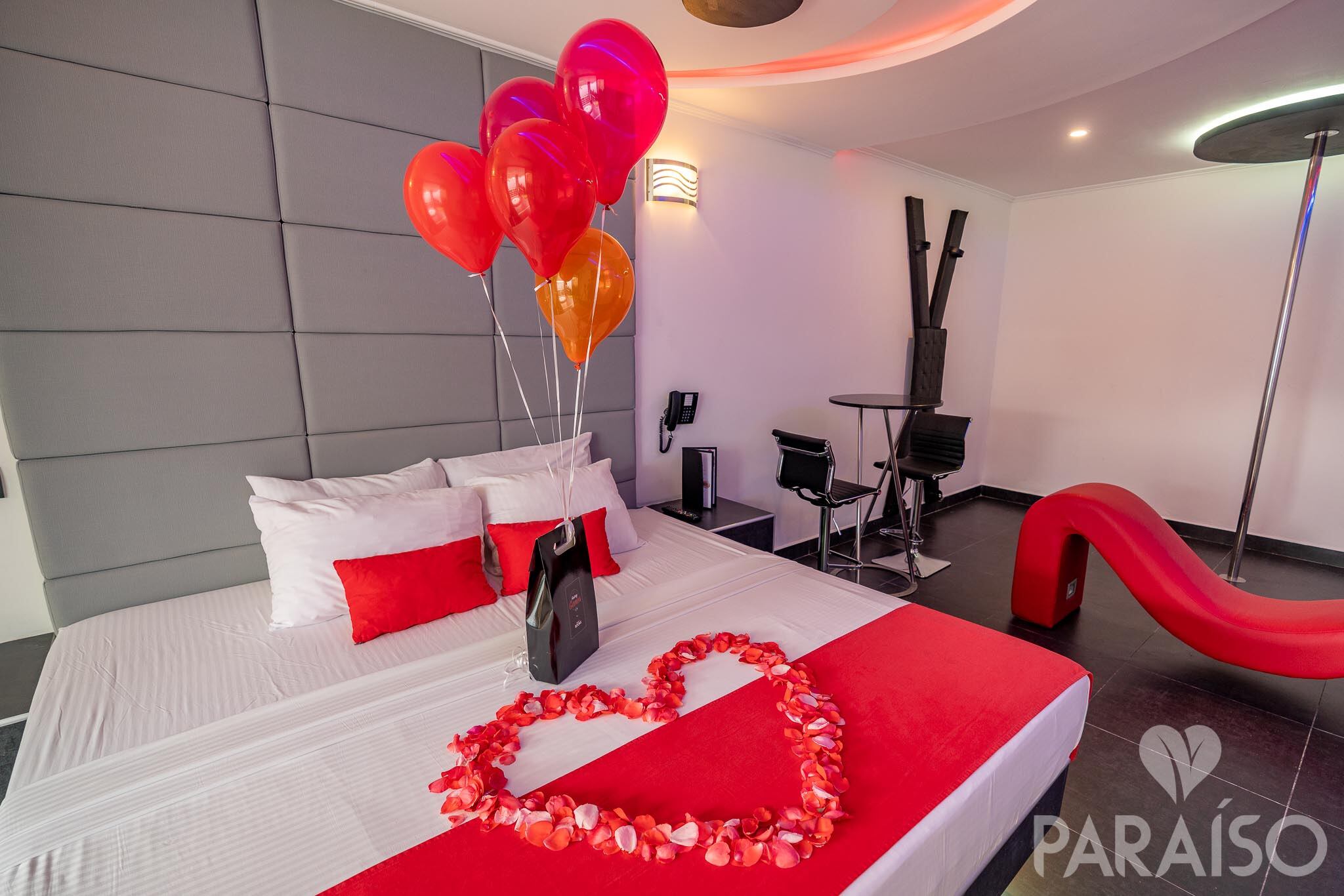 Cadena Fantasy Rooms, ellos son los dueños de los moteles Maison Dorée, Jardín Oriental, Paraíso, Venus y Edén