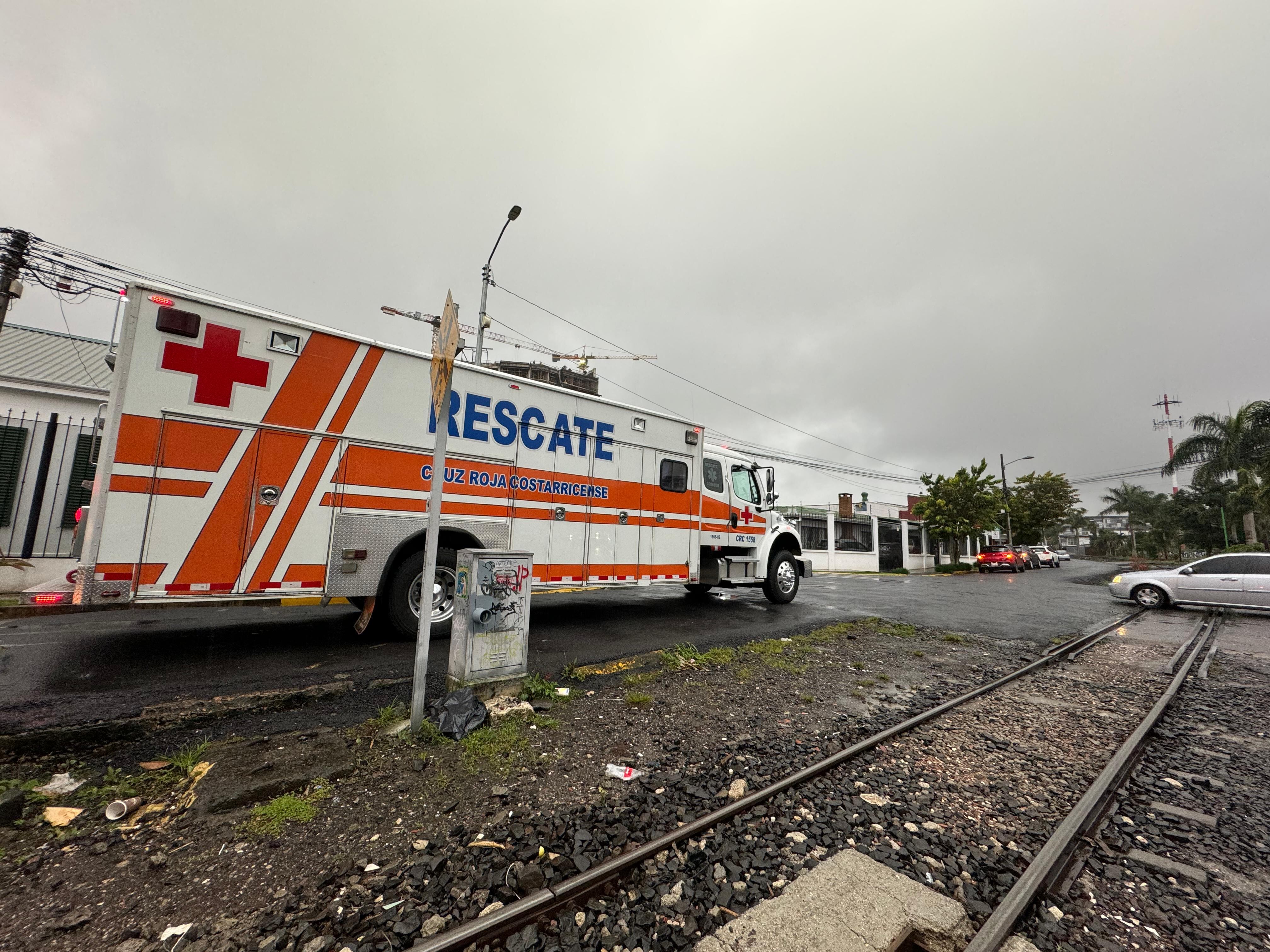 Joven fue golpeado por el tren en Barrio Escalante