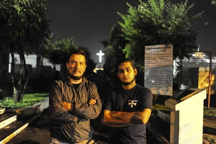 Paranormal Tiquicia en el cementerio de Llano Grande Mora por abuelita que salió en foto