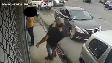 Buscan a salvaje que le dio patada en la cara a un hombre y lo mandó al hospital