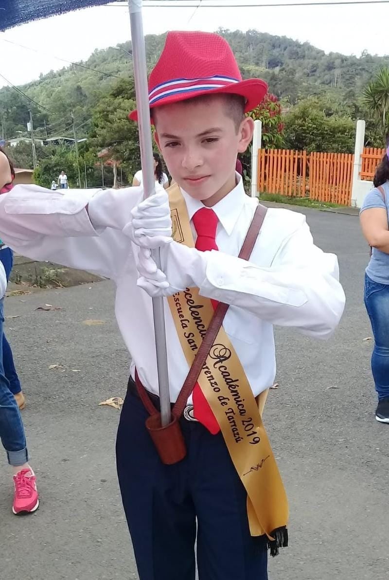 Rodrigo Ureña Monge, vecino del barrio Guadalupe de Tarrazú, en plena Zona de los Santos, tiene una historia que combina café, madrugadas y mucha perseverancia