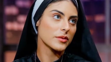 Reina de belleza renunció a la fama, el maquillaje y la plata por una vida de castidad y fe