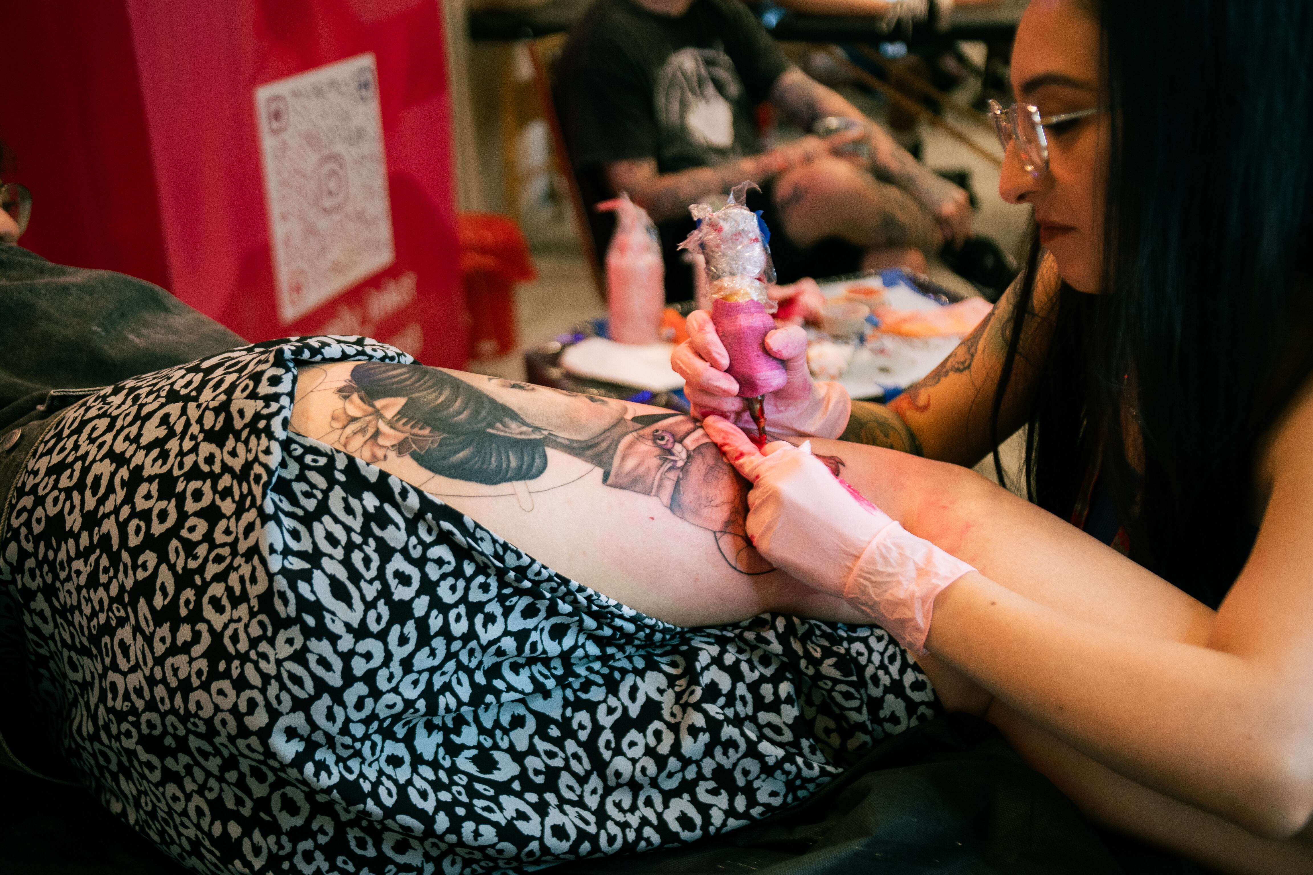 El arte del tatuaje brillará con fuerza en el Pura Tinta Fest 2025.