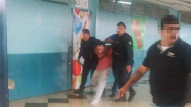 Esto dice escuela sobre caso de hombre que causó terror en estudiantes al encerrarse en aula