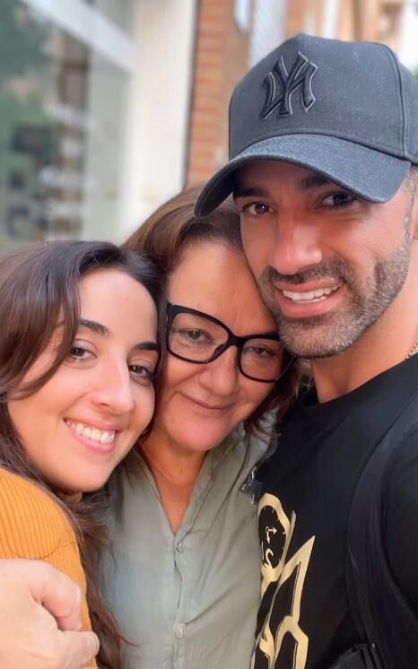 Toni Costa visitó a su familia en Valencia, España, tras el paso de la tormenta DANA.