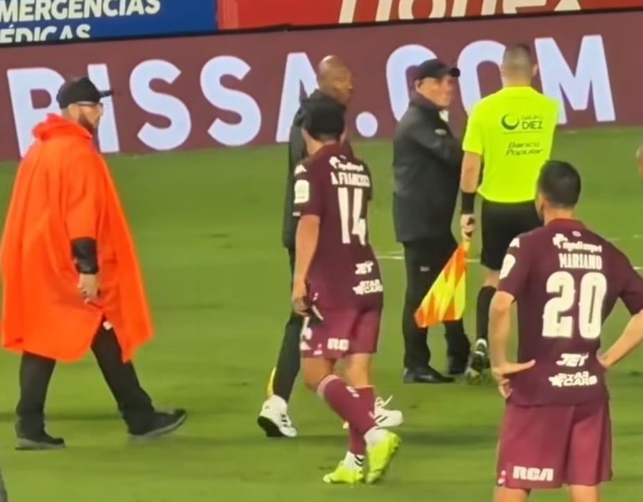 Chope y Ariel se dijeron de todo tras el partido.