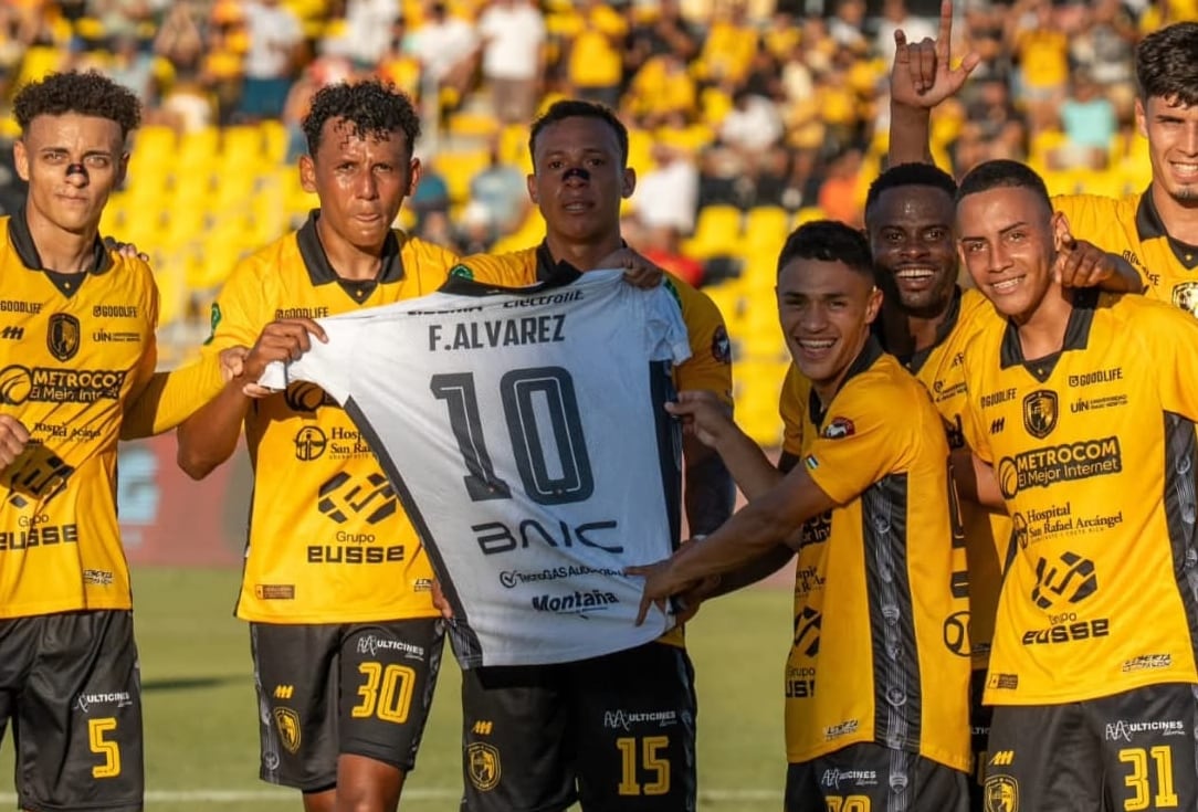 En el gol de Liberia los jugadores tuvieron un gesto con Freddy Álvarez