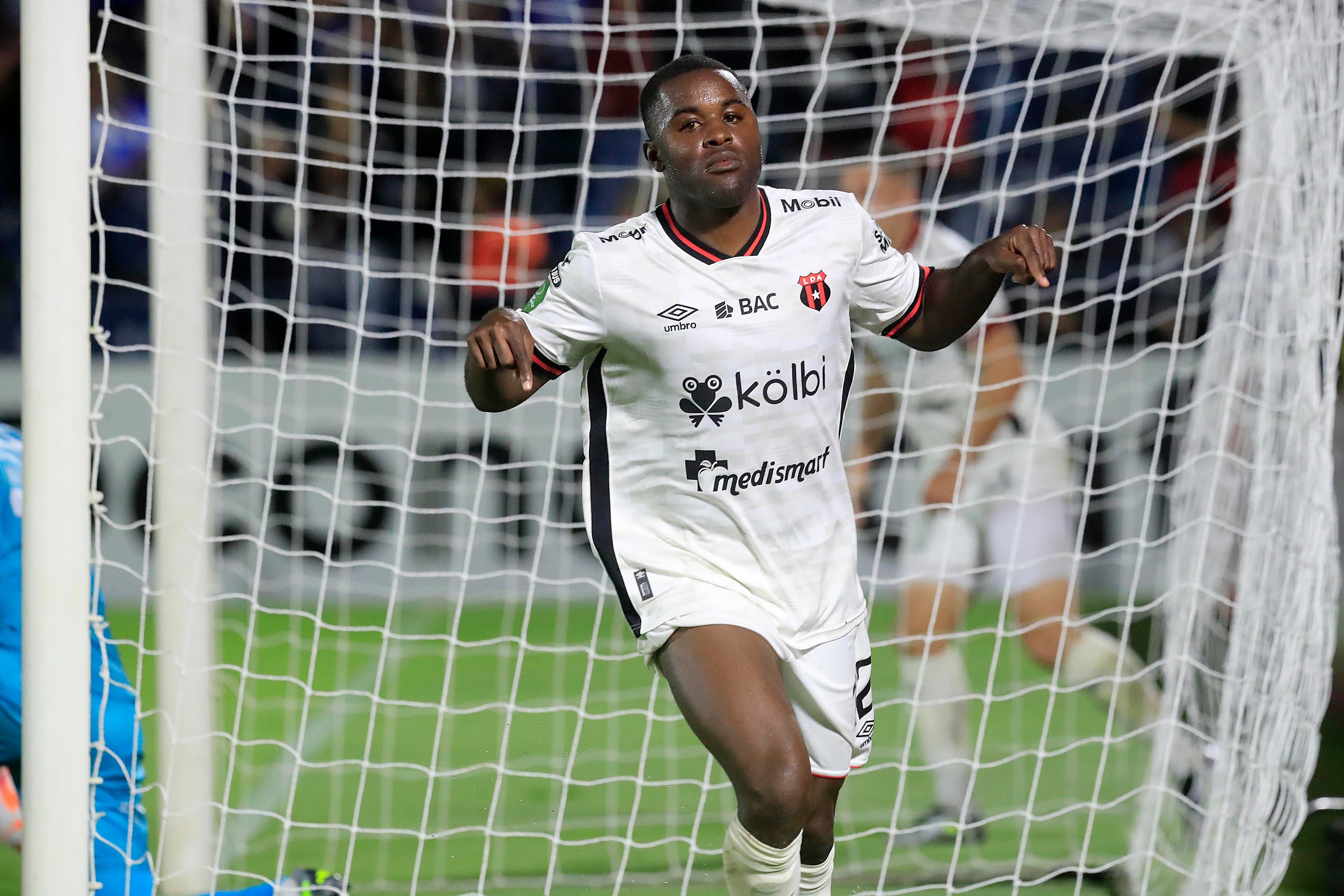 28/09/2023 Estadio Fello Meza, Cartago. El Club Sport Cartaginés recibió a la Liga Deportiva Alajuelense, en partido de la ida de los cuartos de final de la Copa Centroamericana de CONCACAF.