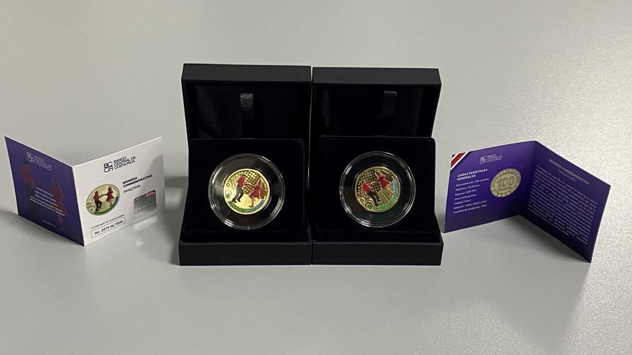 Moneda coleccionable de 100 colones