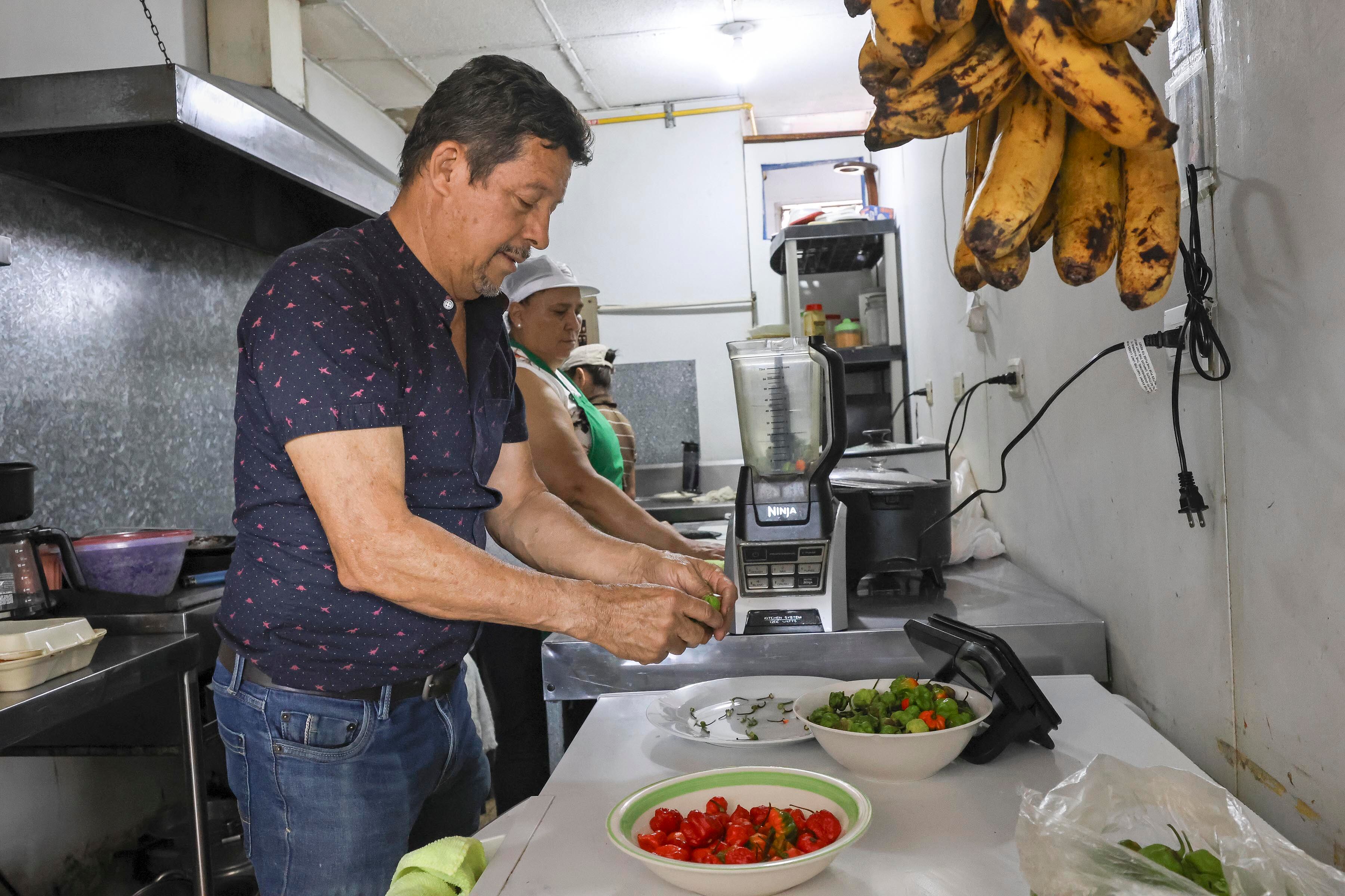 Soda Tierra Firme y su producto el chile marca Caseros