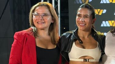 Mamá de Yokasta y Naomy Valle revela cómo vive las peleas de boxeo de sus hijas