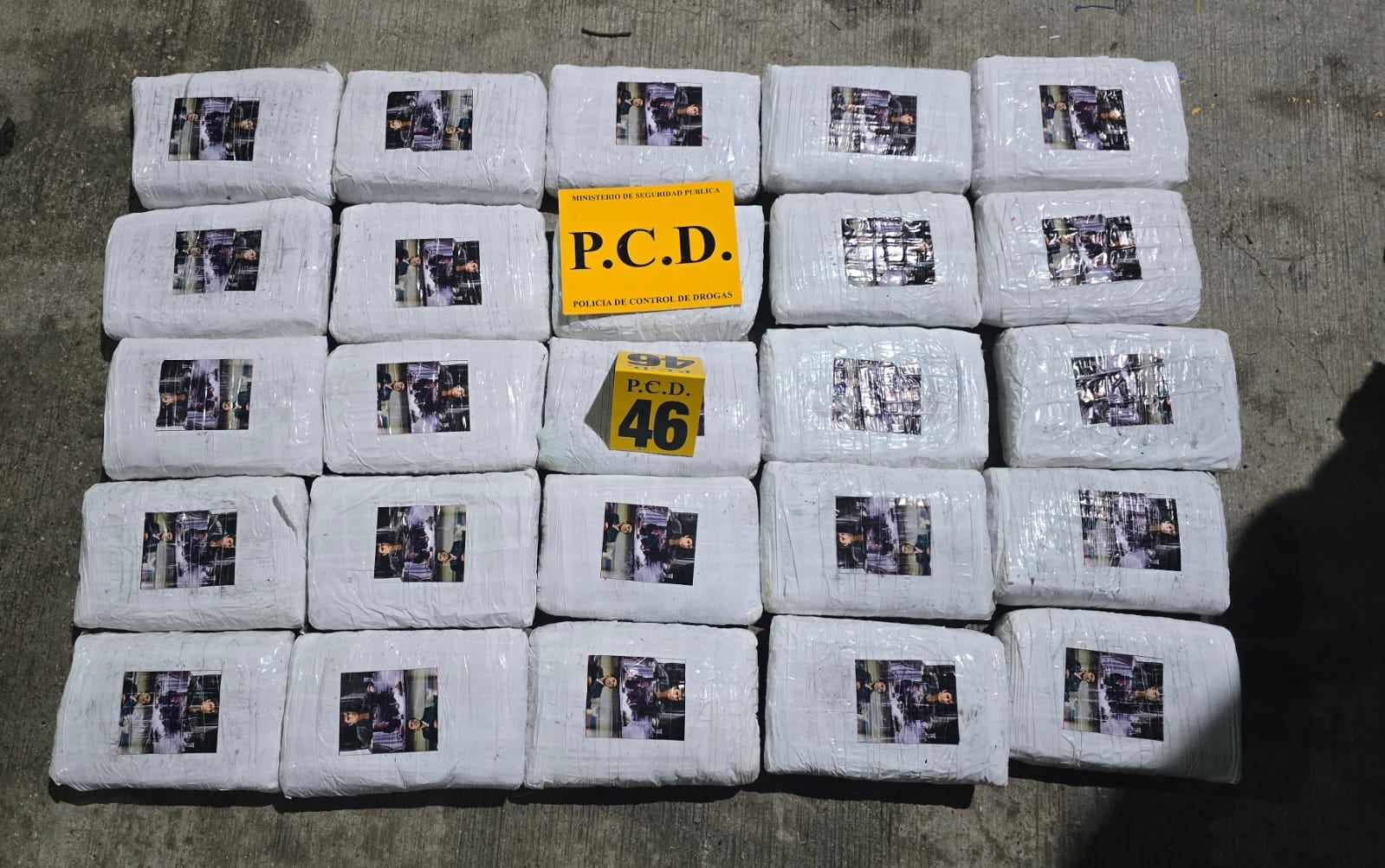 El cargamento de droga fue decomisado en aguas del Pacífico Sur