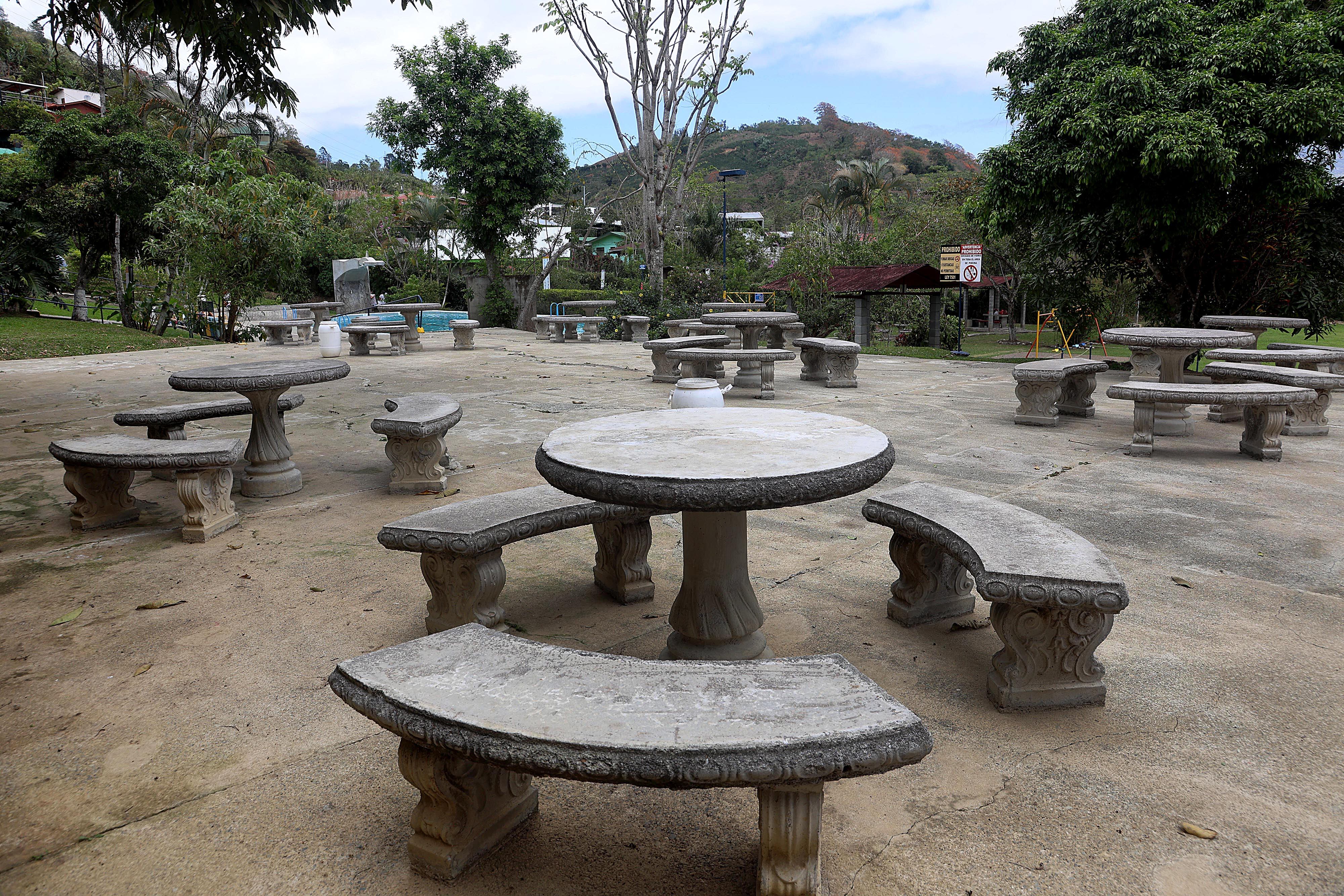 Balneario de Aguas Minerales en Orosi