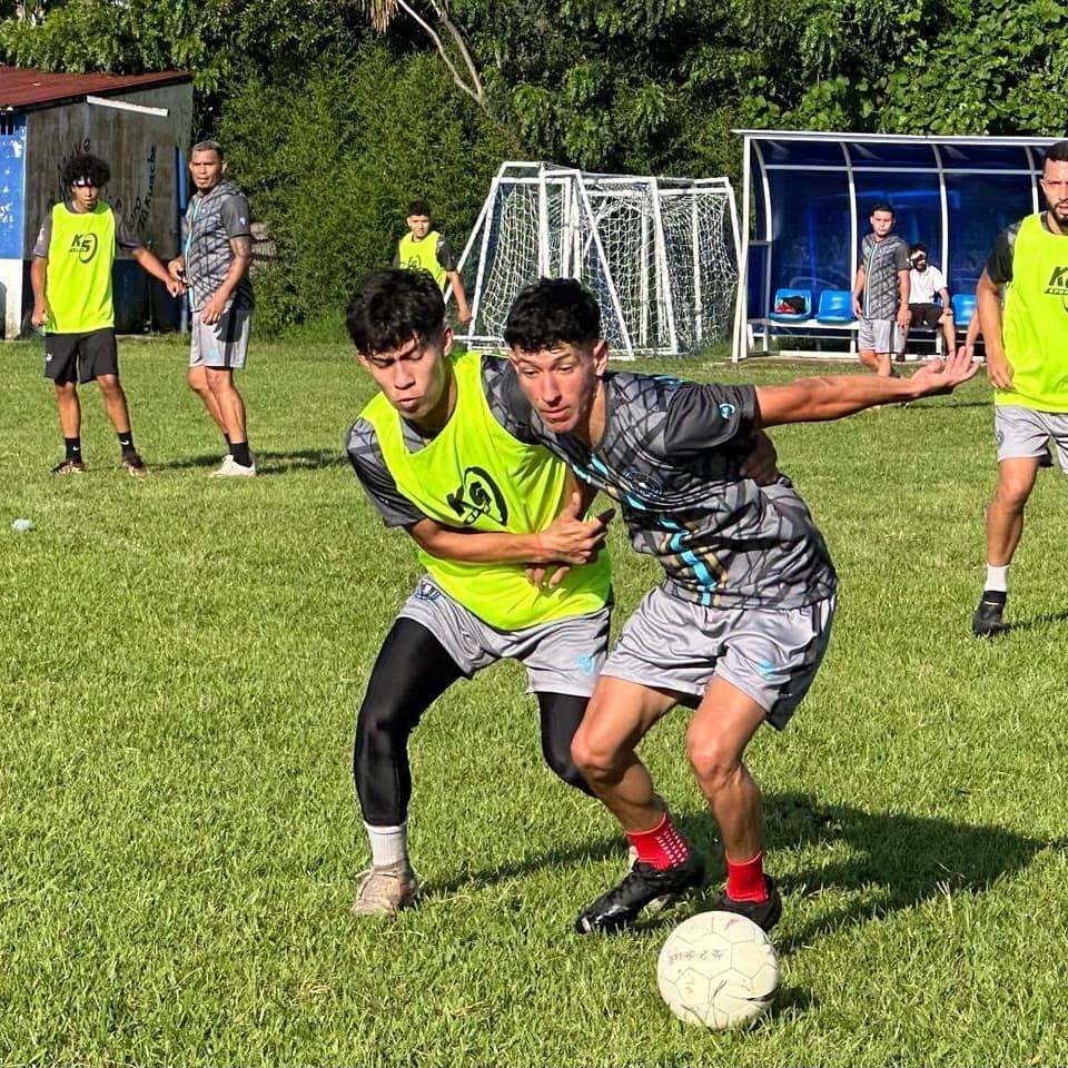 Cristian Lagos, Pitbulls FC de Santa Bárbara