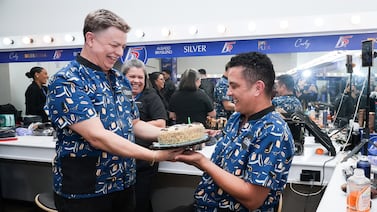 Adán Chinchilla, maquillista de Teletica, cumplió un sueño en Suiza que tiene que ver con la infancia de muchos