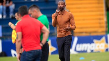 Cartaginés estaría muy bien en el torneo si hubiera dejado a Paulo Wanchope como técnico