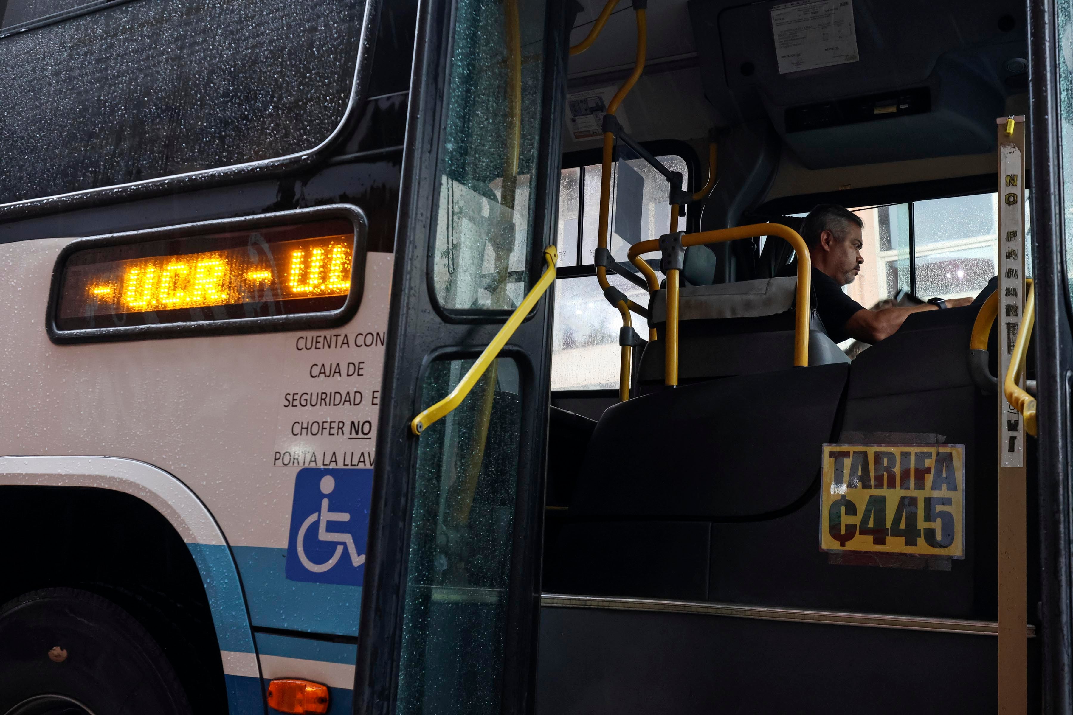 Autobuses ruta San Pedro de Montes de Oca