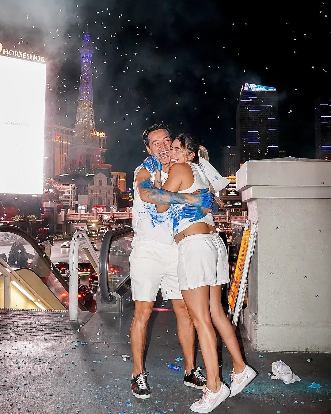 El jugador y su esposa Nicole serán padres de un niño. Instagram Erick Torres.