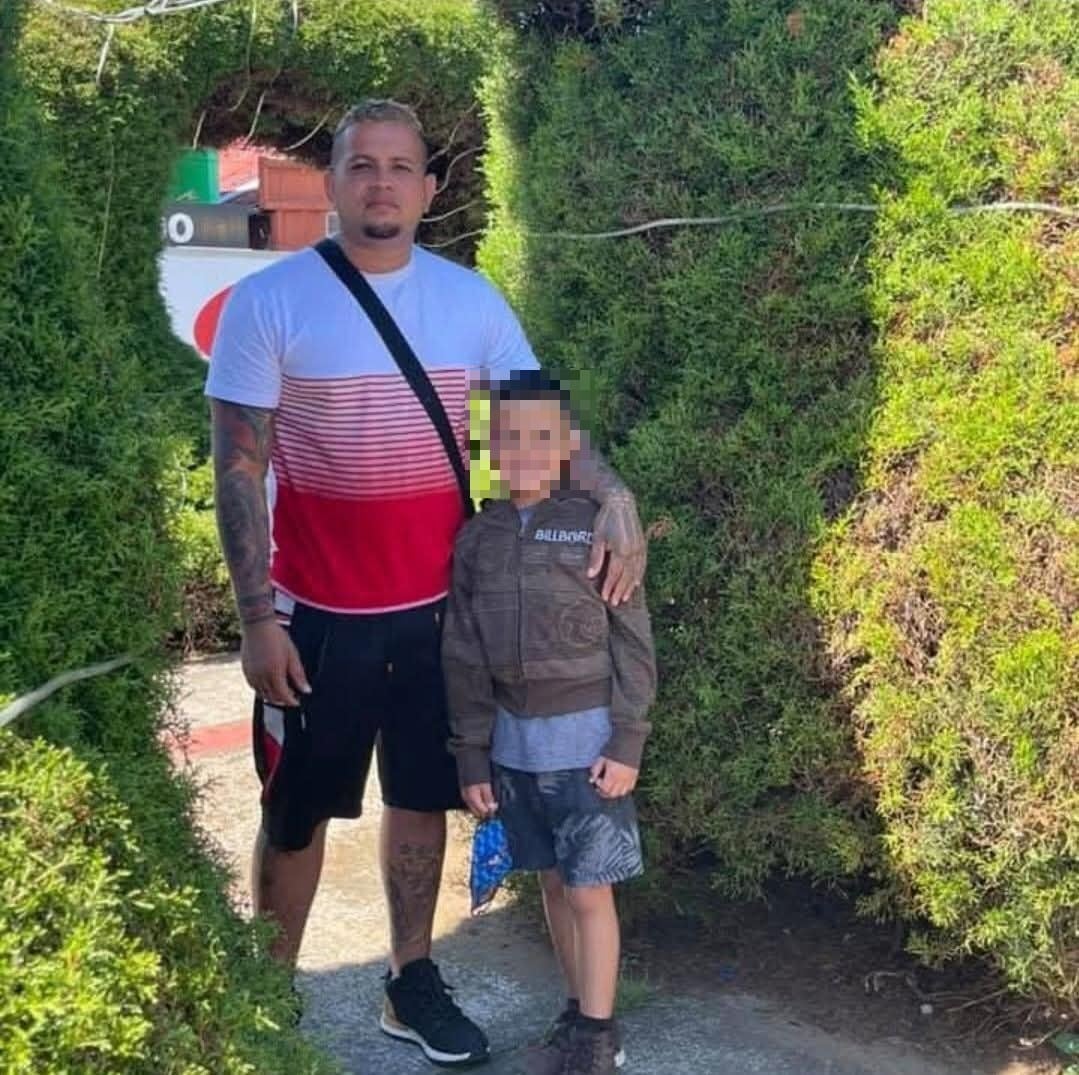 Róger Rosales Rodríguez, de 41 años, y su hijo Nicolás, de 12, iban a comprar pan caundo los sicarios los mataron con una ráfaga de tiros. Foto: Tomada de redes sociales