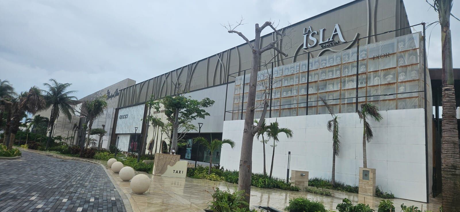 Reloj carísmo en Cancún