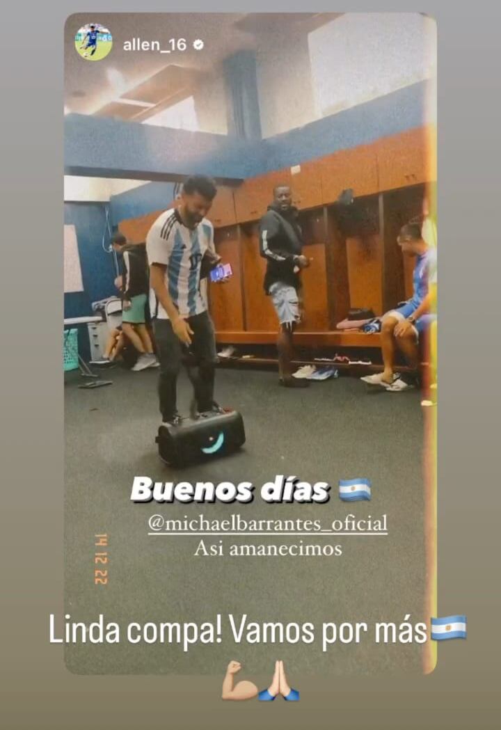Detrás de Michael Barrantes se ve a Jordan Smith, quien sería un nuevo jugador del Cartaginés. Captura de imagen.