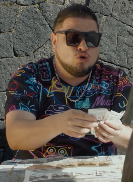 Esteban Gómez, artísticamente conocido como Gonín, y su canción "El chancero".