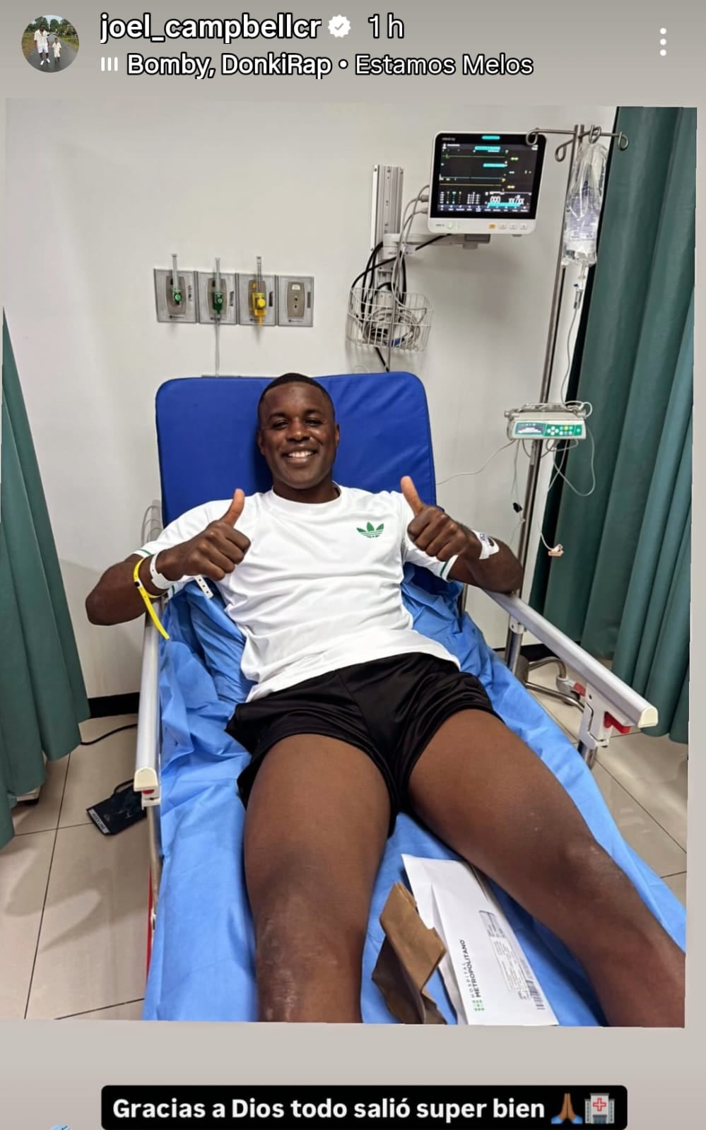 Joel Campbell compartió una foto tras su operación