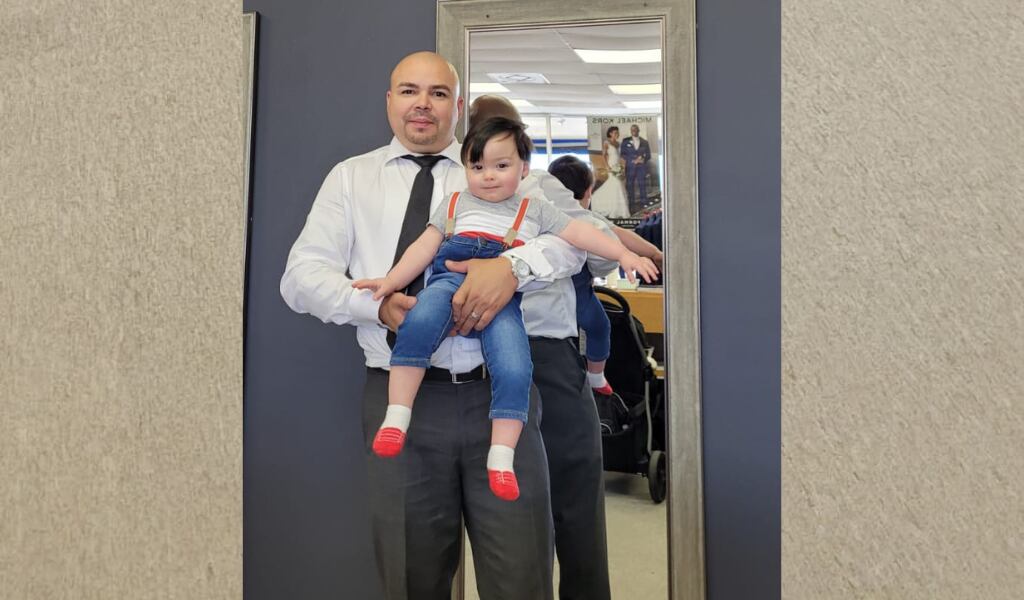 Costarricense monta su negocito en EE. UU y ofrece trabajo a ticos que sepan de costura