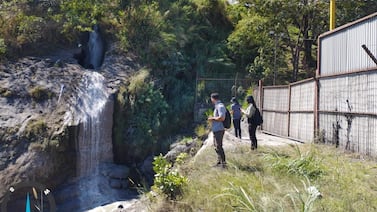 OIJ destapa presunto relleno ilegal que estaría contaminando la quebrada Torres en Pavas